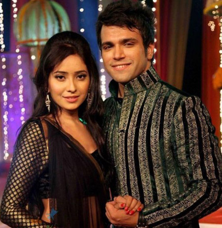 rithvik-dhanjani-asha-negi