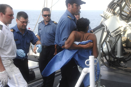 130 migrants survive after ship sinks off Yemen