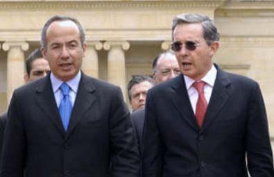 Calderon, Uribe vow active line on economy, tough on crime 