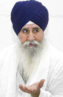 Sikh head priest quits post in India