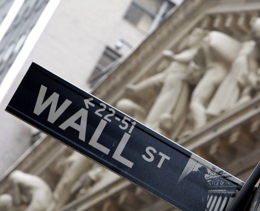 Wall Street gains on oil price, retail sales