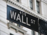 US stocks down after last week's rally 