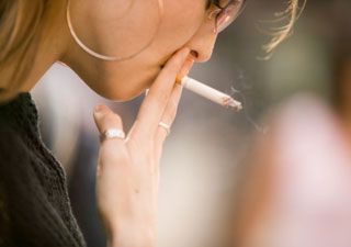 women-smokers