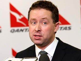 Qantas suspends funding to Tourism Australia