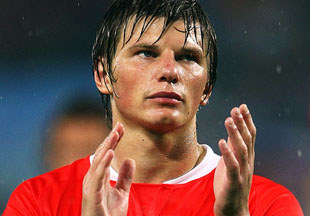Russian football star Arshavin joins Arsenal