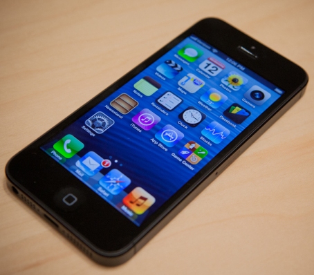 Singapore, Hong Kong, Japan to be first Asian countries to sell iPhone 5