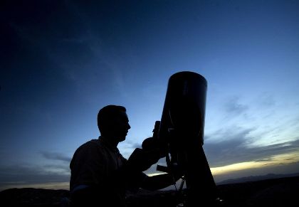 Astronomers discovers youngest extra-solar planet