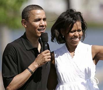 How Obamas earned 2.73 million dollars in 2008, and what they spent it on