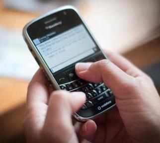 Telecom firms ready to share BlackBerry calls with security firms