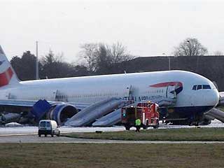 Crashed British Airways jet crew praised for safe landing