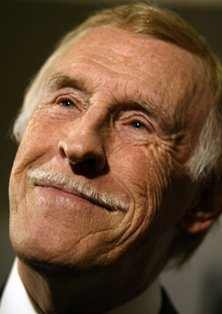 Brit host Bruce Forsyth clarifies stand on ‘Strictly Come Dancing’ race row