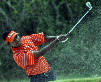 Mukesh, Muniyappa share lead at Crompton Greaves golf