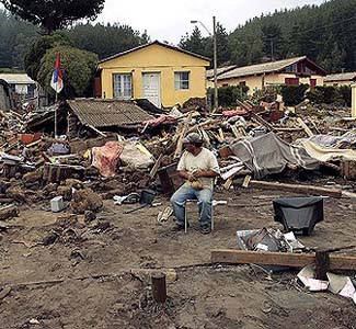 Death toll in Chile quake rise to 795, may rise further