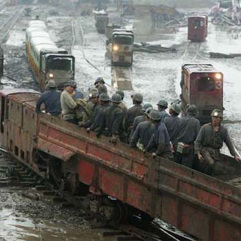 No sign of life found yet in the flooded Chinese mine