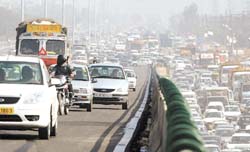 Gurgaon gets closer to Delhi as expressway opens for traffic