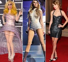 Famous Lady Singers: Less Is More