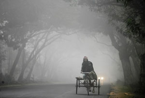 Dense fog disrupts air traffic in Kolkata