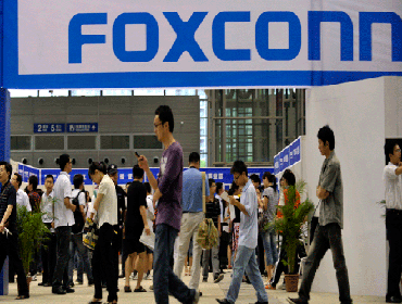 Foxconn confirms disputes between employees at Zhengzhou factory in China