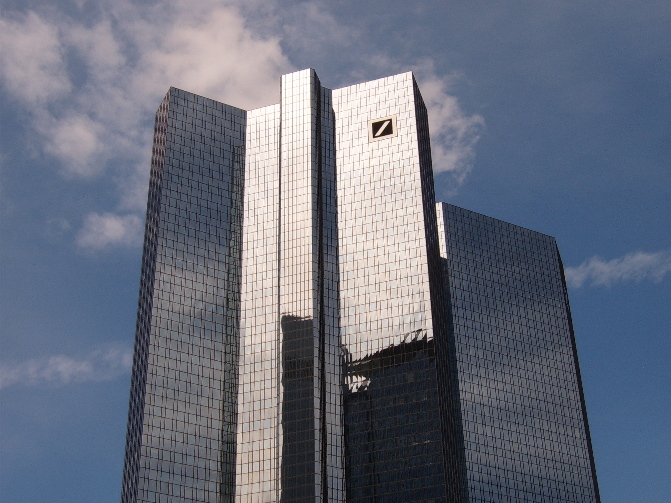 Deutsche Bank announces complete buyout of Sal. Oppenheim