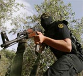 Gaza militants renew rocket attacks after Israeli airstrikes 