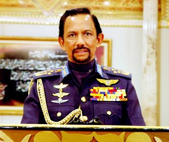 Brunei ruler accorded ceremonial reception