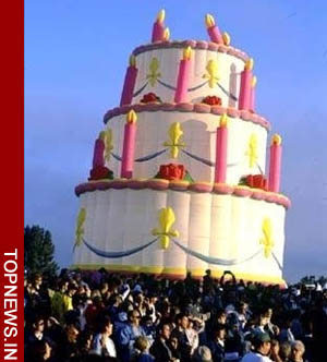 X 上的Guinness World Records：「#OnThisDay in 2004 the world's largest wedding  cake, weighing 6.818 tonnes (15,032 lb), was presented by chefs at the  @mohegansun Hotel and Casino, in Uncasville, Connecticut, USA 🤵💒👰