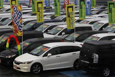 Japan's sales of new vehicles hit 38-year low 