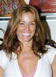  Kelly Bensimon ‘accidentally bares bottom’