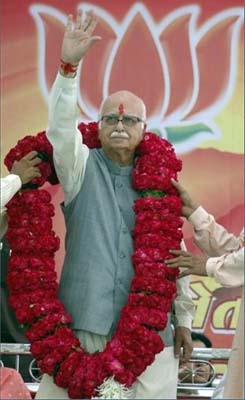 Congress accuses Advani of politicising terrorism