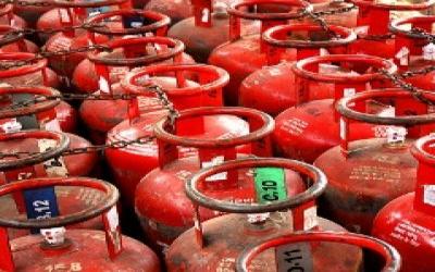 Apartment complexes with reticulated system to get only 6 subsidized LPG cylinders a year 