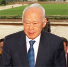 Hospitalized Lee Kuan Yew delivers speech on widening wealth gap