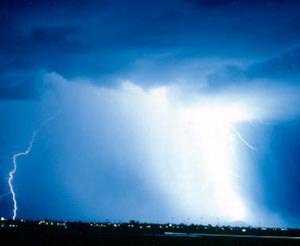 “Upside down” lightning as powerful as strongest Earth-bound Bolts