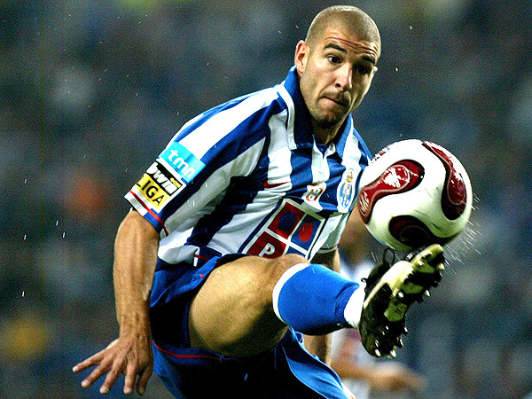 Lisandro Lopez moves to Lyon
