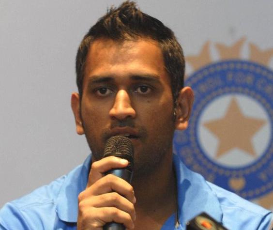 MS Dhoni wants bowling and a fielding coach for Team India