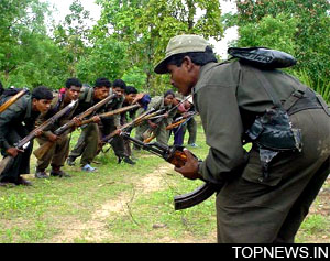 Maoists attack Chhattisgarh, Jharkhand and Orissa to disrupt polling