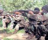 Maoists raid West Midnapore police station, kill official  