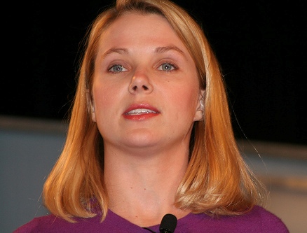 Yahoo leaves out RIM Blackberry from its ‘free phone’ offer for employees