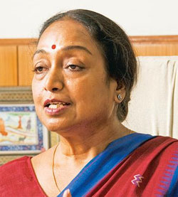 Some irresponsible states help cross-border terror: Meira Kumar