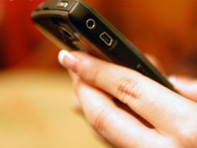 Reliance Communications alone adds subscribers in November