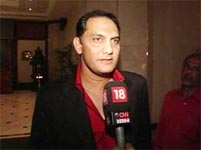 Ex-cricketer Azharuddin receives a rousing welcome in Hyderabad