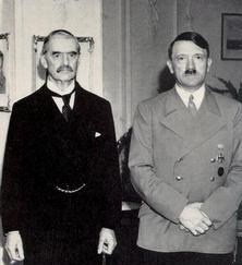 Neville Chamberlain, Adolf Hitler