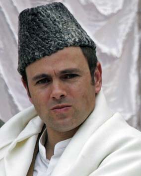 Omar Abdullah drives along new Kashmir road link