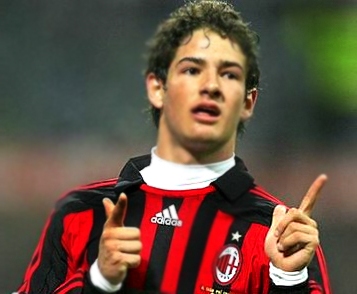 Young Pato leads AC Milan's comeback