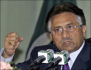 Musharraf supports Waziristan offensive