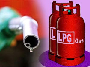 Petrol becomes cheaper by Rs 3 less, non-subsidised LPG by Rs 54