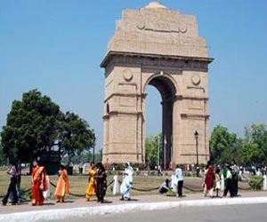 Pleasant morning in Delhi, rain likely
