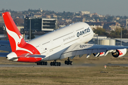 Qantas Airways implementing A$2bn cost-cutting plan