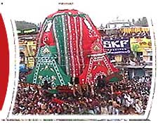 God Jagannath Rath Yatra draws hundreds of devotees in the Capital