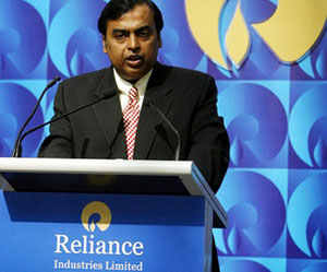 India's Reliance strikes oil off western coast