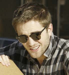Robert Pattinson can't wait to dump co-star in next Vampire film